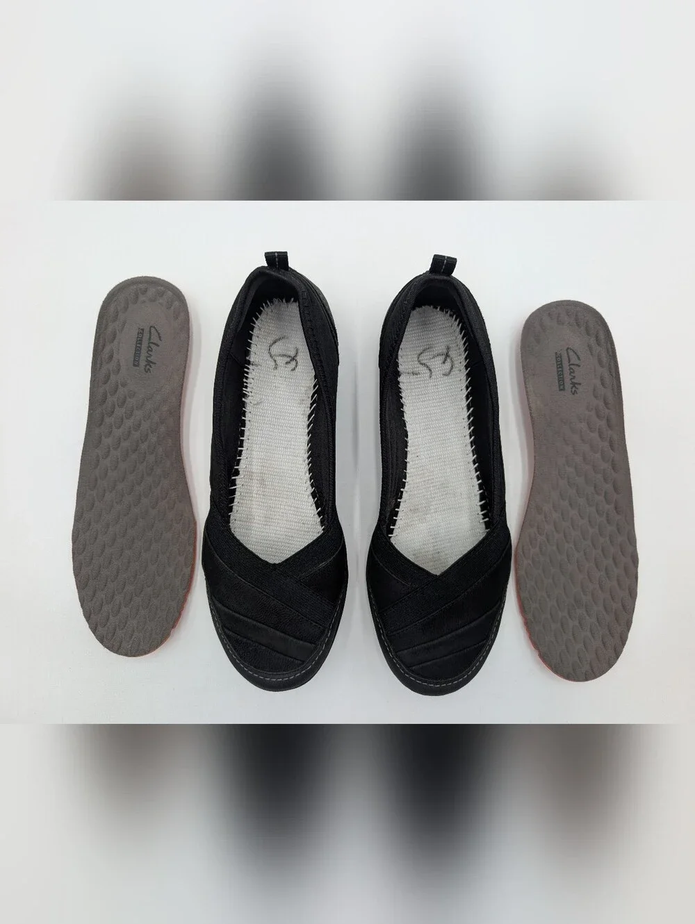 Clarks Collection Size 7.5M Slip On Black Leather Cushioned Insoles Ballet Flats